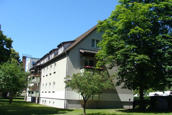 Mehrfamilienhaus Seitenansicht