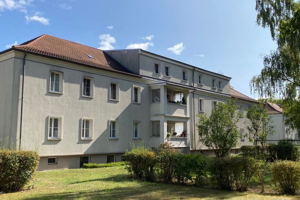 Haus mit 2 Etagen